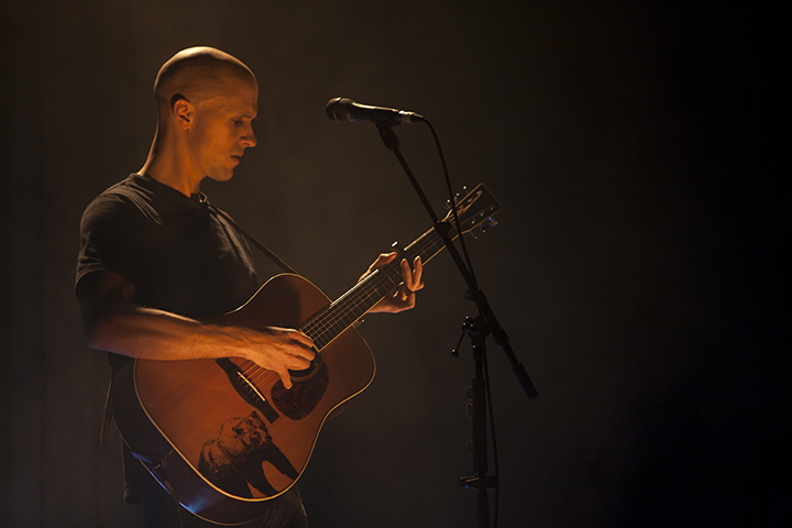 Milow solo @ Warande Turnhout, foto 3, foto's door Frank Lambrechts - FrontView Magazine