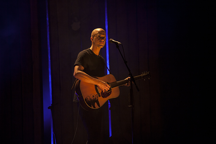 Milow solo @ Warande Turnhout, foto 4, foto's door Frank Lambrechts - FrontView Magazine