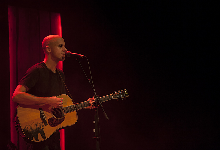 Milow solo @ Warande Turnhout, foto 5, foto's door Frank Lambrechts - FrontView Magazine