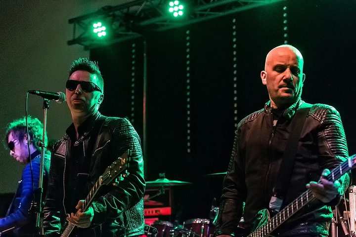 Star Industry @ Rock For Life, foto 8, foto's door Edwin Houdevelt - FrontView Magazine