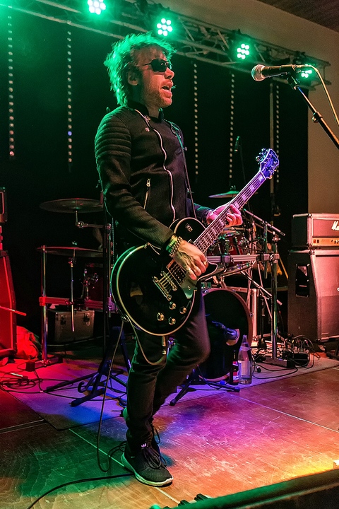 Star Industry @ Rock For Life, foto 11, foto's door Edwin Houdevelt - FrontView Magazine