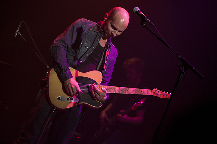 Tom Vanstiphout CD voorstelling "Playing guitar helps" @ Arenbergschouwburg, foto 14, foto's door Frank Lambrechts - FrontView Magazine