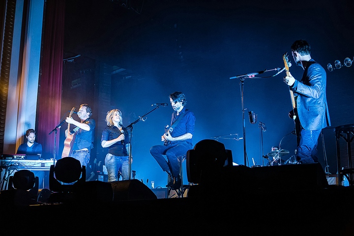 dEUS - Soft Electric Tour @ De Roma, foto 1, foto's door Edwin Houdevelt - FrontView Magazine