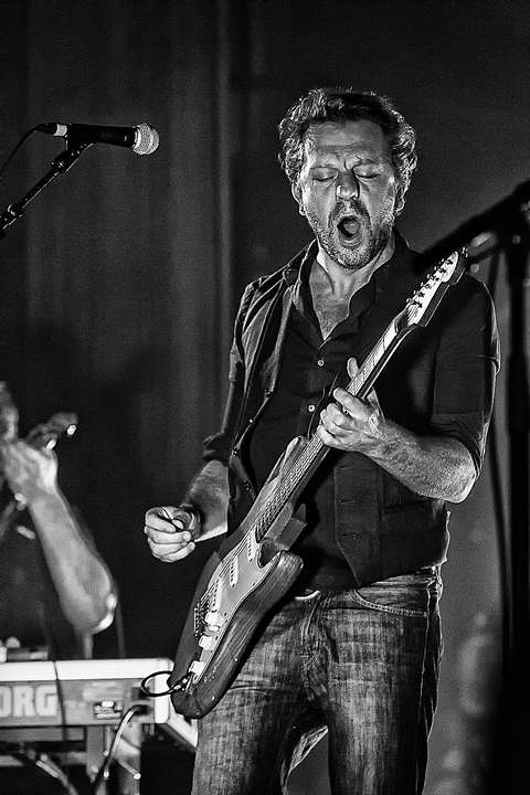 dEUS - Soft Electric Tour @ De Roma, foto 2, foto's door Edwin Houdevelt - FrontView Magazine