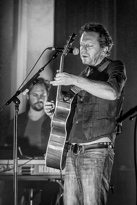 dEUS - Soft Electric Tour @ De Roma, foto 19, foto's door Edwin Houdevelt - FrontView Magazine