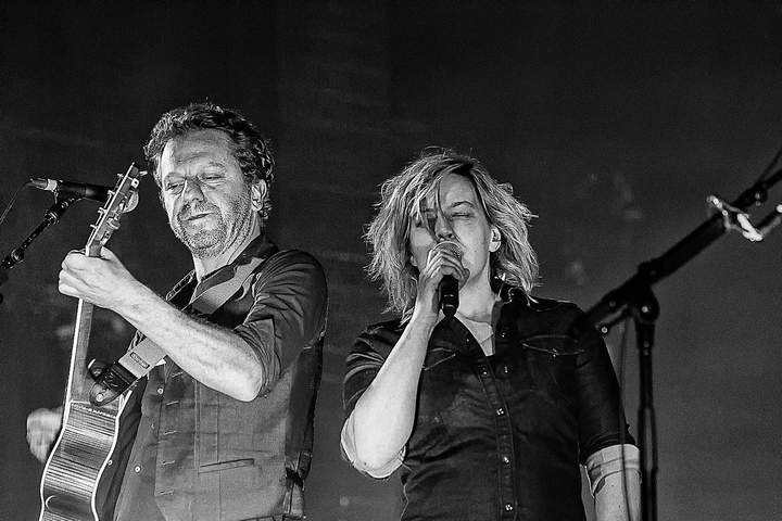 dEUS - Soft Electric Tour @ De Roma, foto 23, foto's door Edwin Houdevelt - FrontView Magazine