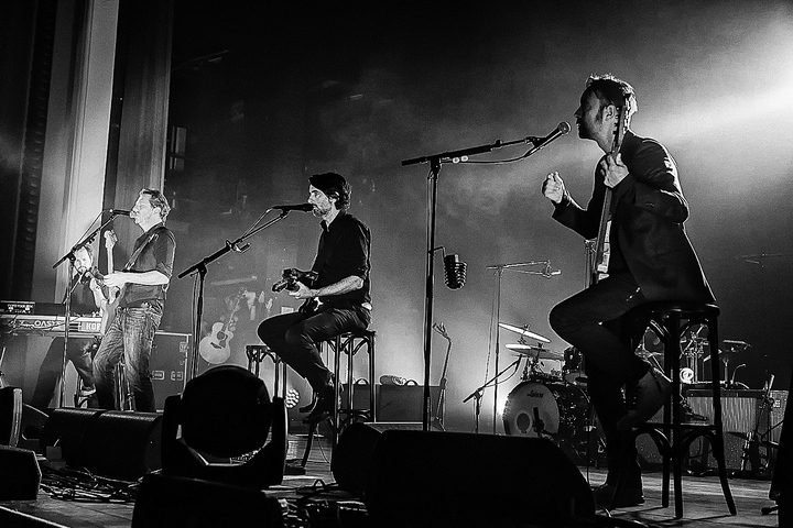 dEUS - Soft Electric Tour @ De Roma, foto 26, foto's door Edwin Houdevelt - FrontView Magazine