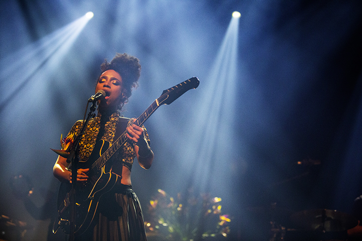 Lianne La Havas @ AB, picture 8, photographed by Kristof Hayen - FrontView Magazine