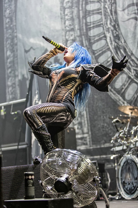 Arch Enemy @ Lotto Arena, foto 8, foto's door Edwin Houdevelt - FrontView Magazine