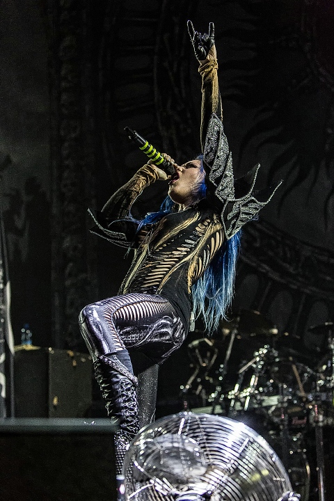 Arch Enemy @ Lotto Arena, foto 9, foto's door Edwin Houdevelt - FrontView Magazine