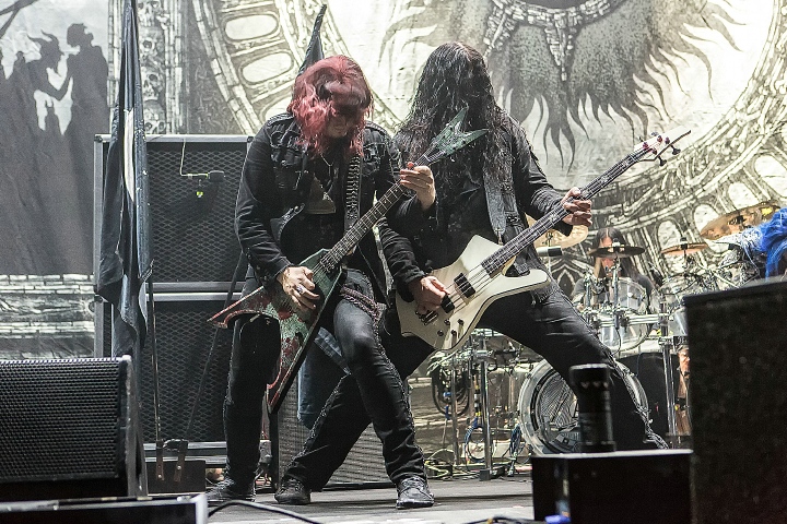 Arch Enemy @ Lotto Arena, foto 30, foto's door Edwin Houdevelt - FrontView Magazine