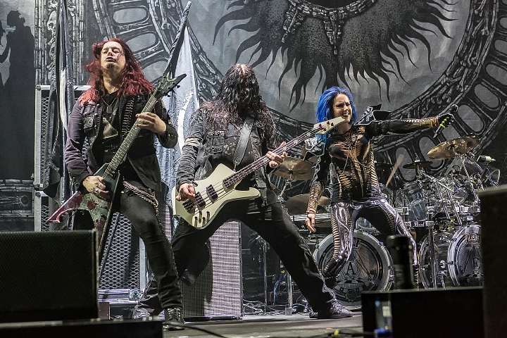 Arch Enemy @ Lotto Arena, foto 32, foto's door Edwin Houdevelt - FrontView Magazine