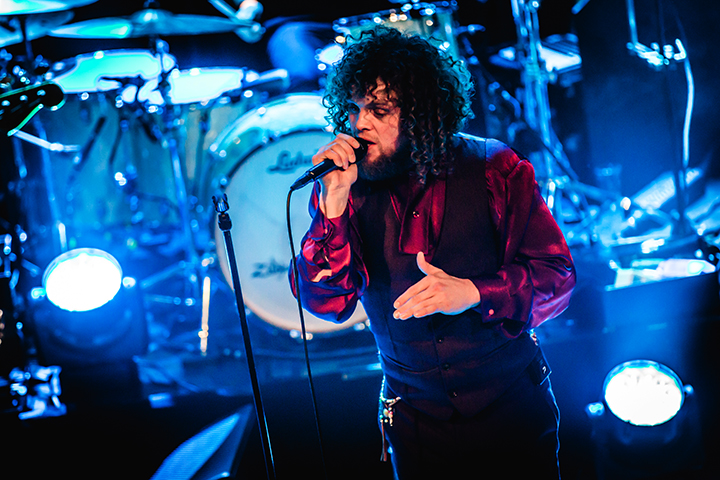 DI-RECT @ 013 Tilburg, picture 1, photographed by Elke Briers - FrontView Magazine