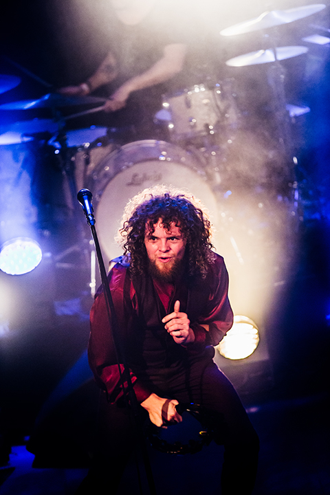 DI-RECT @ 013 Tilburg, picture 10, photographed by Elke Briers - FrontView Magazine
