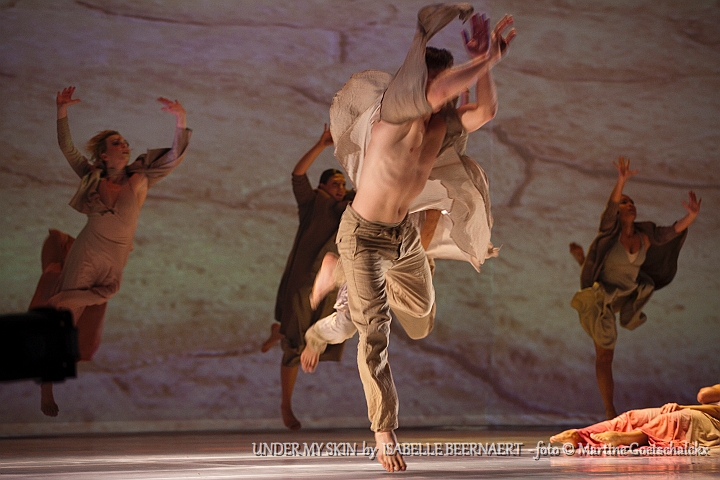 "Under my skin" by Isabelle Beernaert @ Ethias Arena Hasselt, picture 12, photographed by Martine Goetschalckx - FrontView Magazine