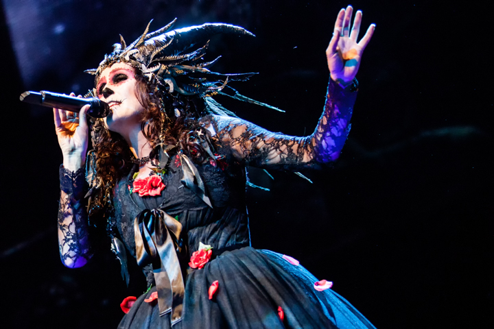 Within Temptation @ 013, picture 3, photographed by Dorien Goetschalckx - FrontView Magazine