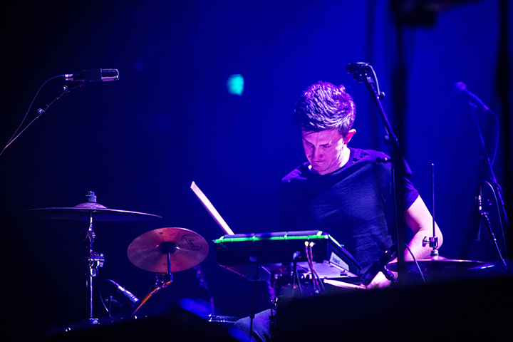 Roseau @ Ancienne Belgique, picture 10, photographed by Kristof Hayen - FrontView Magazine