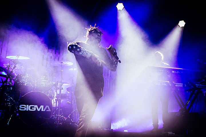 Music for Life 2015: SIGMA @ The Flame, picture 8, photographed by Elke Briers - FrontView Magazine