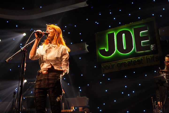 Joe Live met Axelle Red @ Joe FM, picture 5, photographed by Alex Wyckmans - FrontView Magazine