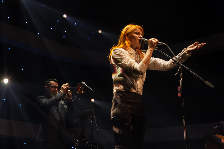 Joe Live met Axelle Red @ Joe FM, picture 12, photographed by Alex Wyckmans - FrontView Magazine