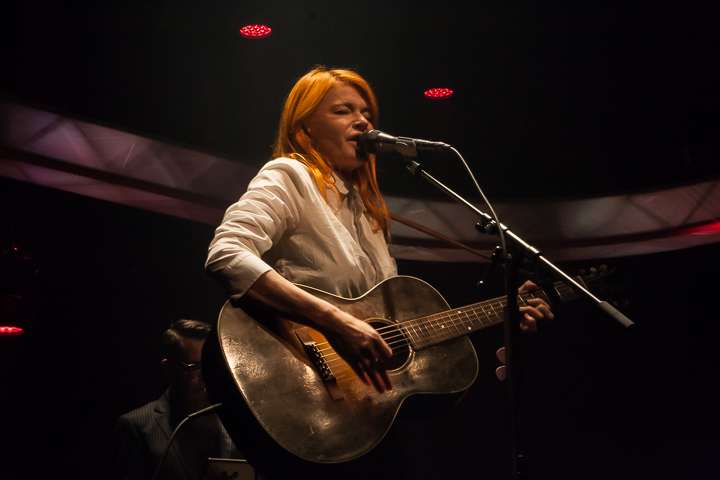 Joe Live met Axelle Red @ Joe FM, picture 20, photographed by Alex Wyckmans - FrontView Magazine