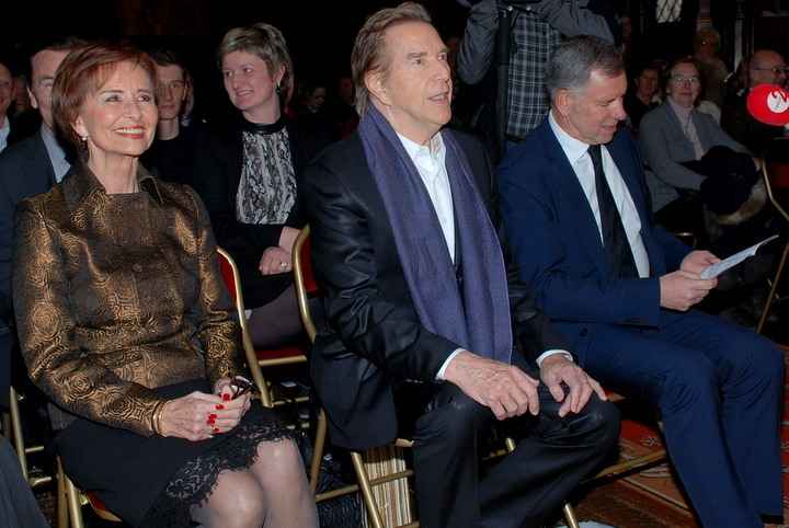 CD voorstelling Will Tura "Klein Geluk" @ stadhuis Brussel, picture 3, photographed by Peter Minnebo - FrontView Magazine