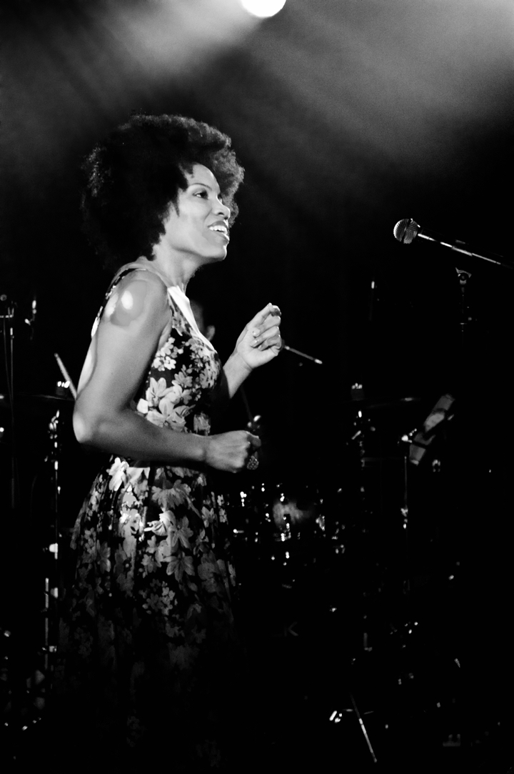 Lura @ Ancienne Belgique, foto 5, foto's door Bart Baevegems - FrontView Magazine