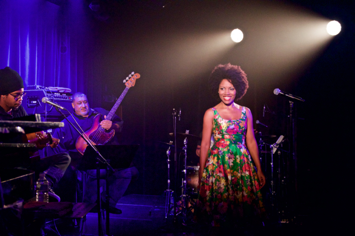 Lura @ Ancienne Belgique, foto 6, foto's door Bart Baevegems - FrontView Magazine
