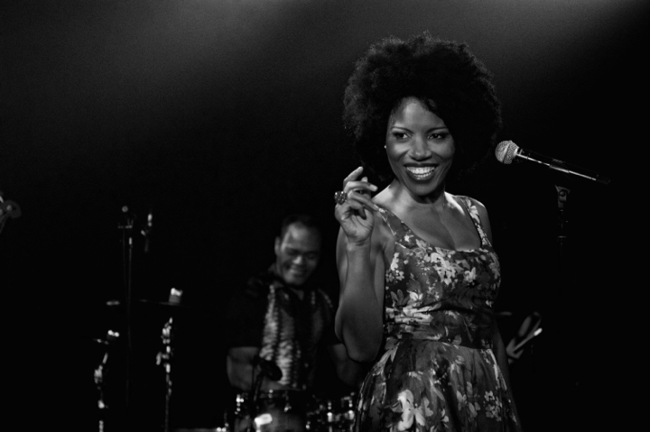 Lura @ Ancienne Belgique, foto 9, foto's door Bart Baevegems - FrontView Magazine