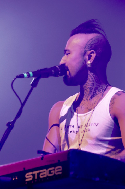 Nahko and Medicine for the People + Kim Churchill Ancienne Belgique, picture 10, photographed by Lieselore Van Hertum - FrontView Magazine