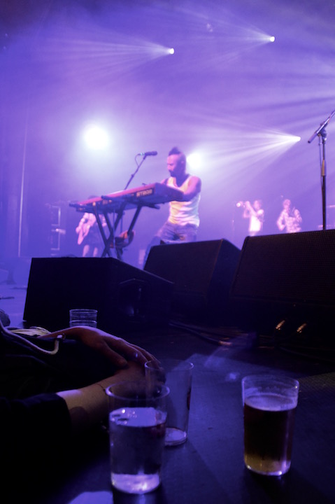 Nahko and Medicine for the People + Kim Churchill Ancienne Belgique, picture 14, photographed by Lieselore Van Hertum - FrontView Magazine