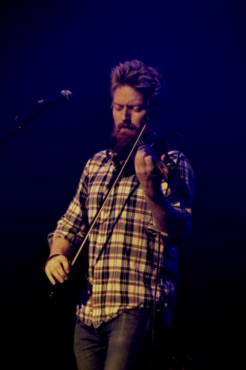 Nahko and Medicine for the People + Kim Churchill Ancienne Belgique, picture 19, photographed by Lieselore Van Hertum - FrontView Magazine