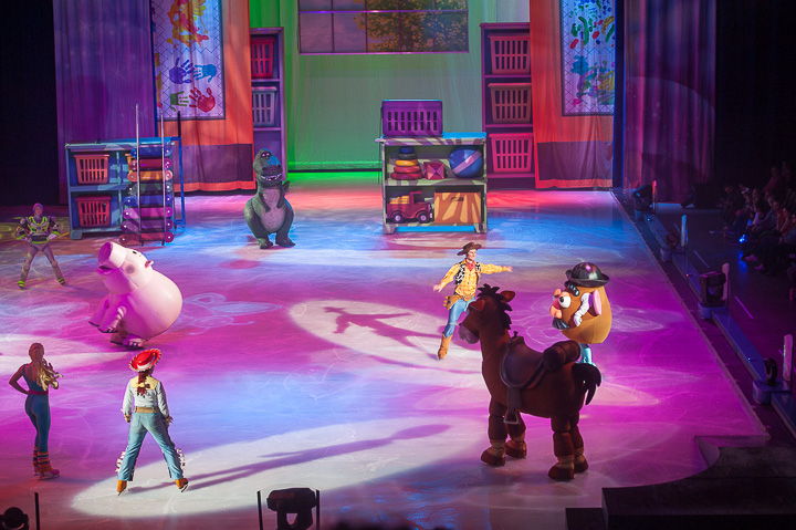 Disney on Ice 2016 - Betoverende Werelden @ Lotto Arena, picture 75, photographed by Goele Bormans - FrontView Magazine