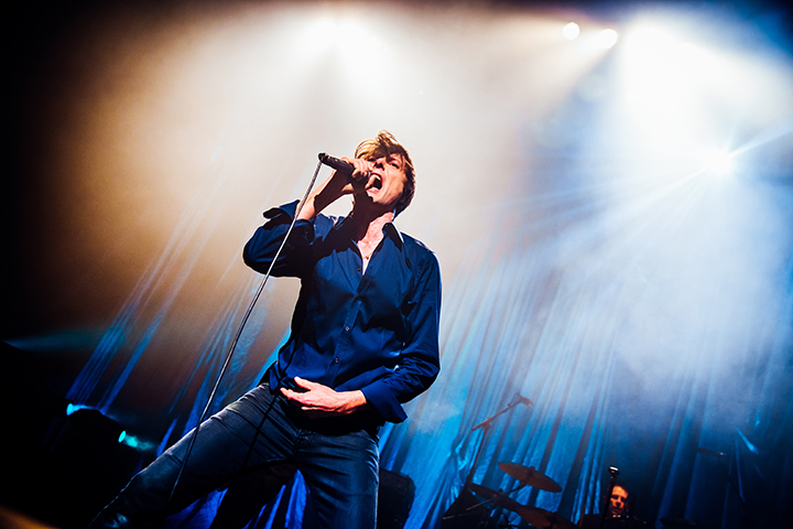 Suede @ Ancienne Belgique, picture 2, photographed by Elke Briers - FrontView Magazine