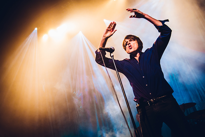 Suede @ Ancienne Belgique, picture 10, photographed by Elke Briers - FrontView Magazine