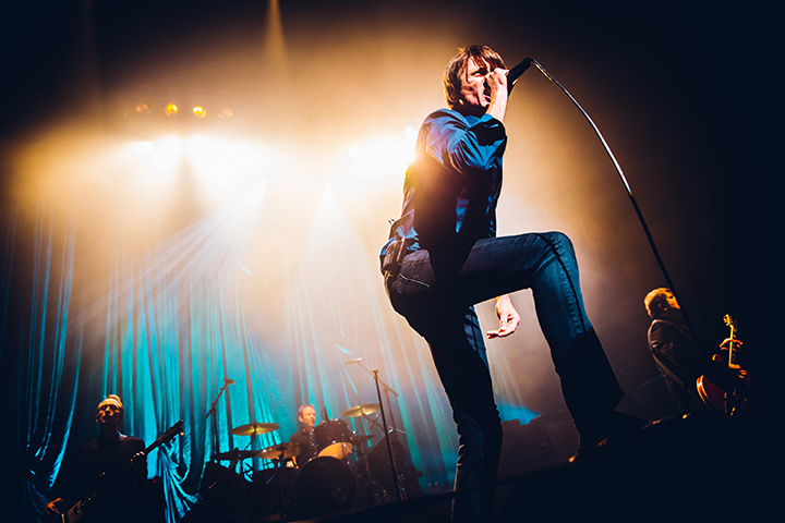 Suede @ Ancienne Belgique, picture 12, photographed by Elke Briers - FrontView Magazine