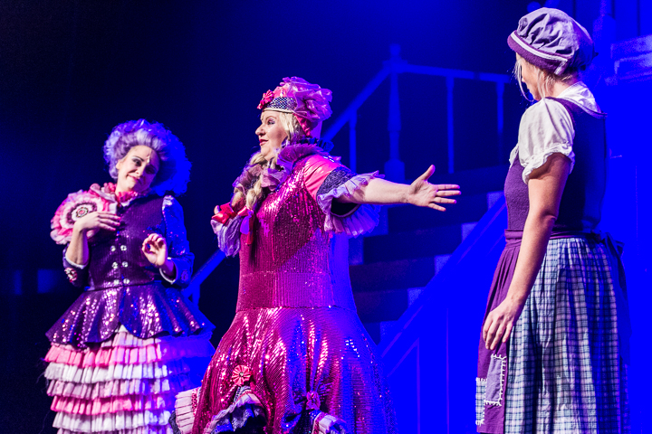 Assepoester, de musical - Persvoorstelling @ Cultuurcentrum Evergem, foto 46, foto's door Guy Danneels - FrontView Magazine