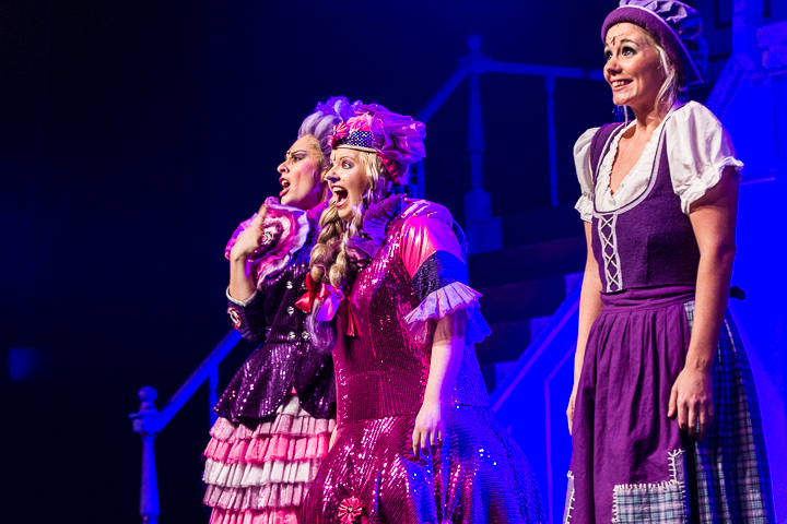 Assepoester, de musical - Persvoorstelling @ Cultuurcentrum Evergem, foto 48, foto's door Guy Danneels - FrontView Magazine