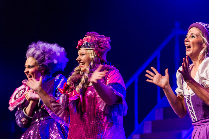 Assepoester, de musical - Persvoorstelling @ Cultuurcentrum Evergem, foto 52, foto's door Guy Danneels - FrontView Magazine