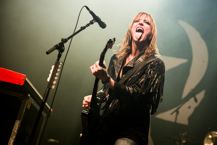 Halestorm @ Ancienne Belgique, picture 18, photographed by Dorien Goetschalckx - FrontView Magazine