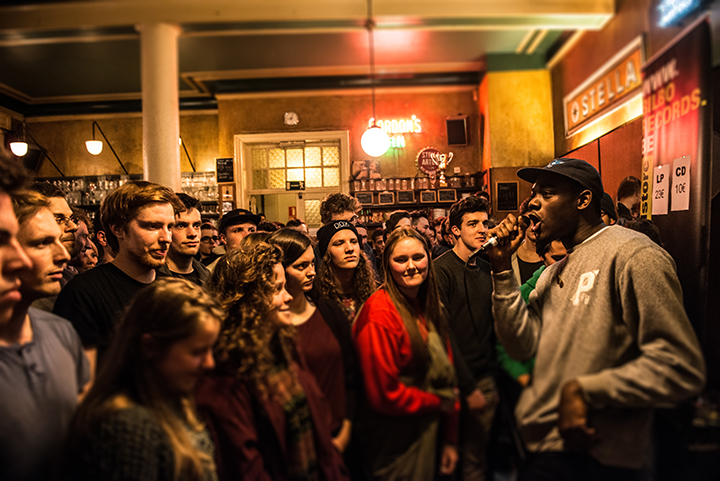 Woodie Smalls albumvoorstelling @ Café Commerce, picture 4, photographed by Bart Scholliers - FrontView Magazine