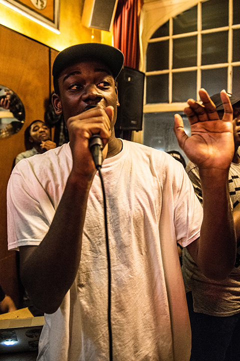 Woodie Smalls albumvoorstelling @ Café Commerce, picture 8, photographed by Bart Scholliers - FrontView Magazine