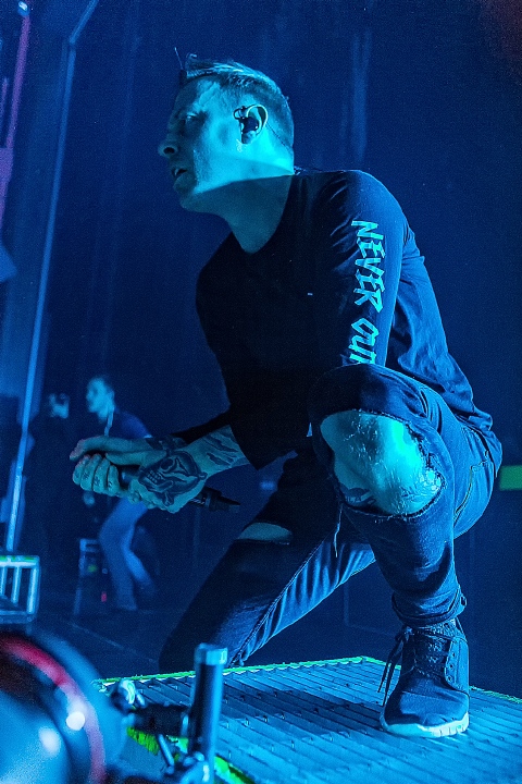 Architects @ Ancienne Belgique, picture 4, photographed by Edwin Houdevelt - FrontView Magazine