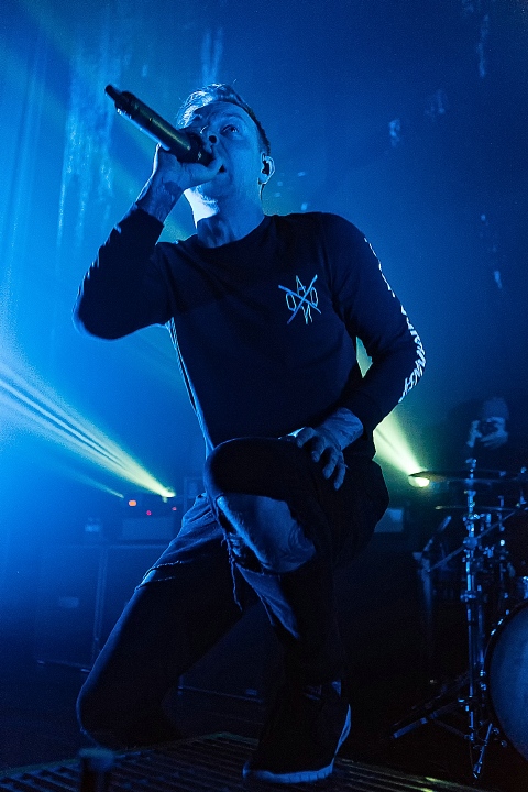 Architects @ Ancienne Belgique, picture 5, photographed by Edwin Houdevelt - FrontView Magazine