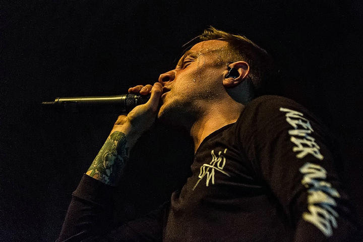 Architects @ Ancienne Belgique, picture 13, photographed by Edwin Houdevelt - FrontView Magazine