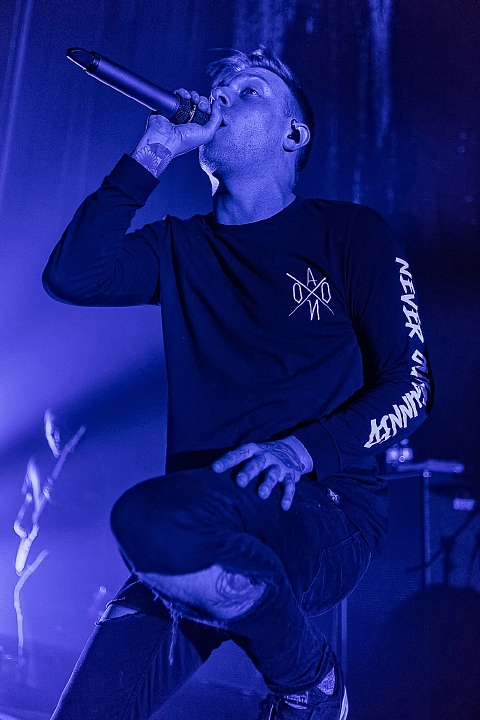 Architects @ Ancienne Belgique, picture 19, photographed by Edwin Houdevelt - FrontView Magazine