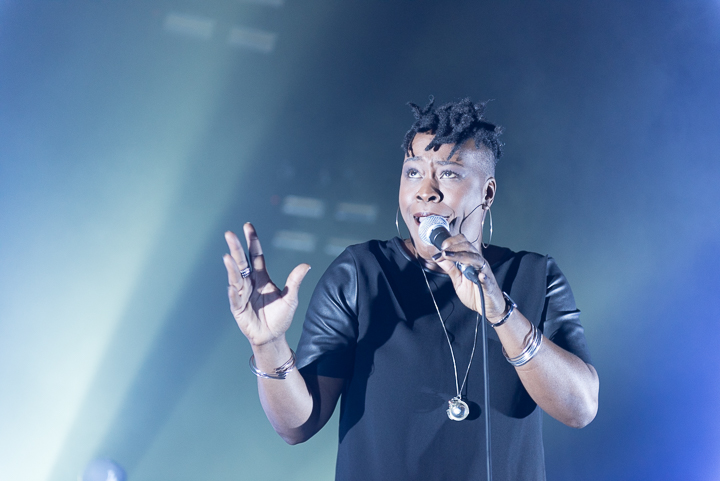 Mo & Grazz @ Ancienne Belgique, picture 6, photographed by Gregory van Toor - FrontView Magazine