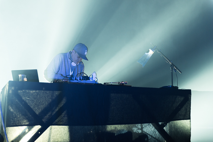 Mo & Grazz @ Ancienne Belgique, picture 8, photographed by Gregory van Toor - FrontView Magazine