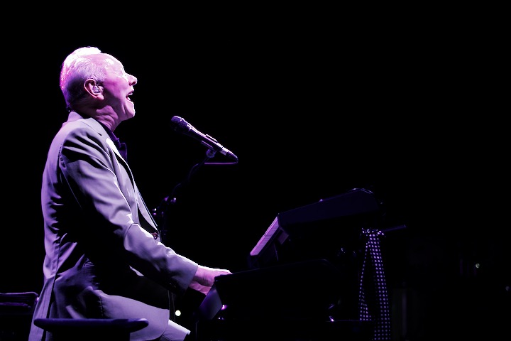 Joe Jackson @ Ancienne Belgique, picture 5, photographed by Pascal Liagre - FrontView Magazine