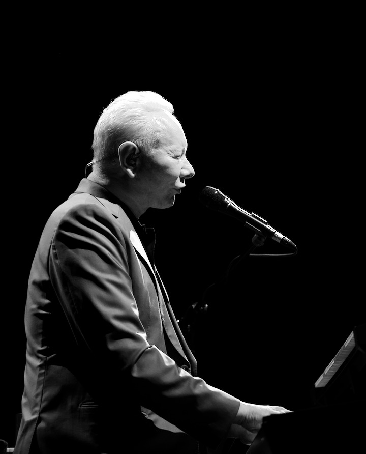 Joe Jackson @ Ancienne Belgique, picture 8, photographed by Pascal Liagre - FrontView Magazine